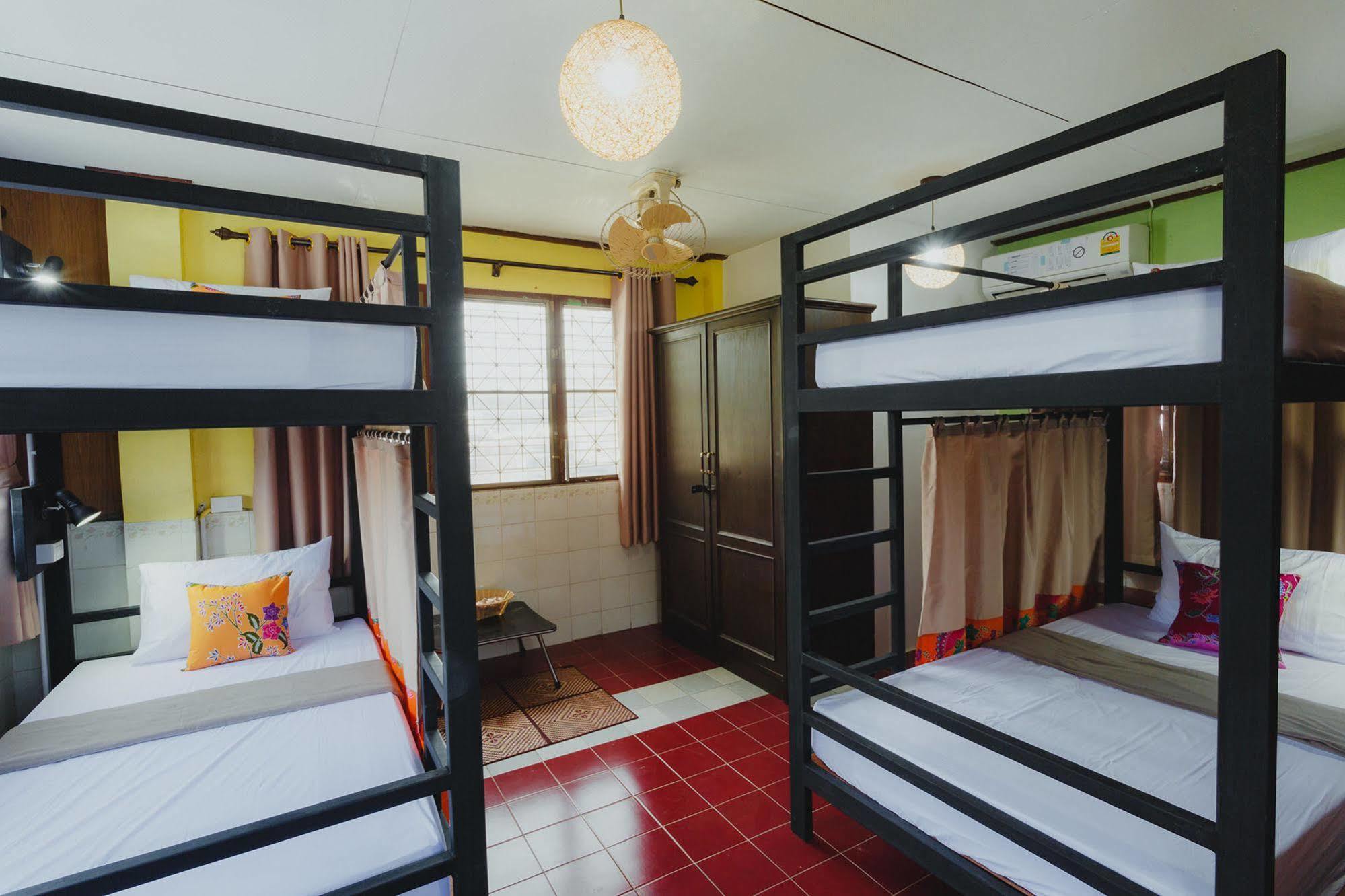 The Aree Hat Yai Hostel Exterior foto