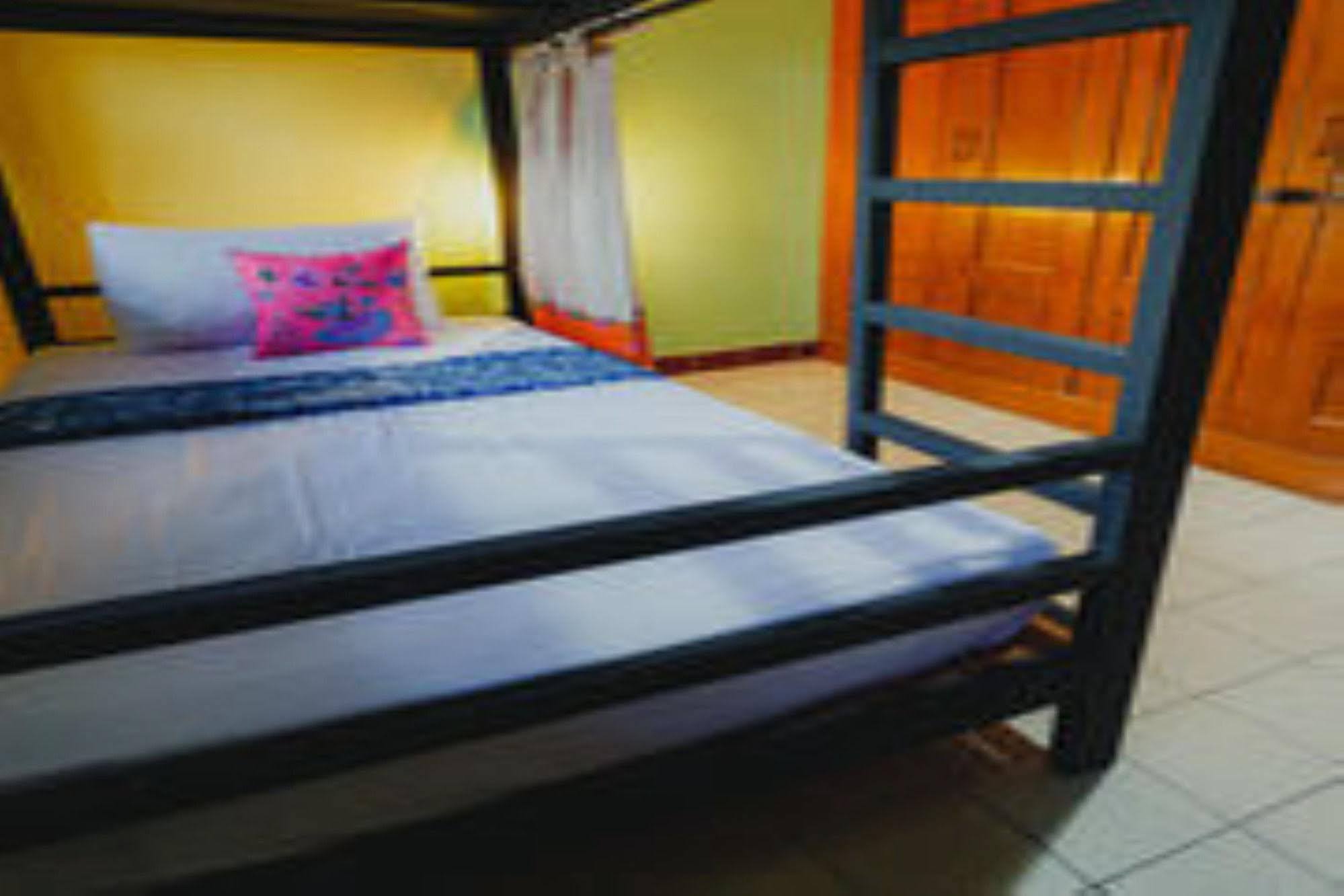 The Aree Hat Yai Hostel Exterior foto